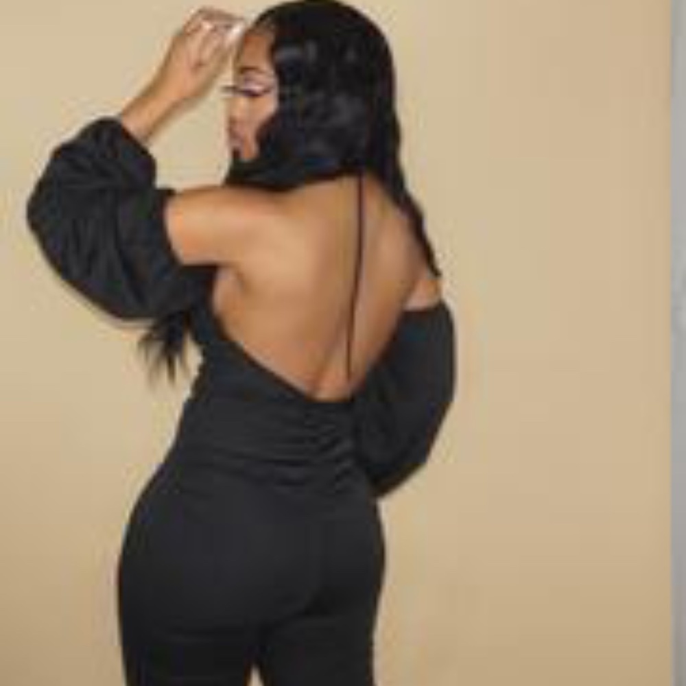 Backless Jumper - Picture 2 of 3